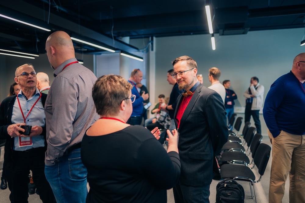 Paremmat pro­sessit – työ­stressi vähenee ja asiakkaat kiit­tävät